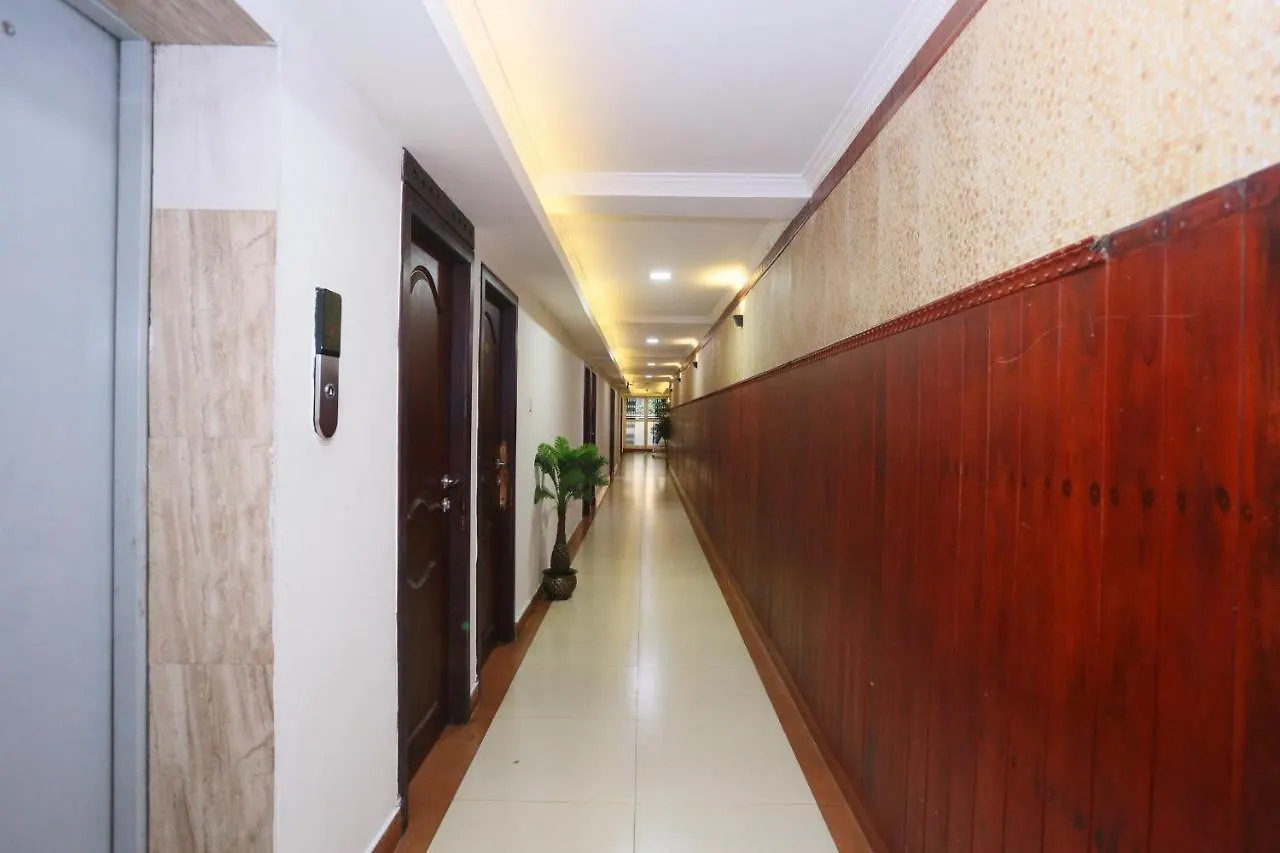Hotel Oyo 8331 Kodavath Residency Alwaye
