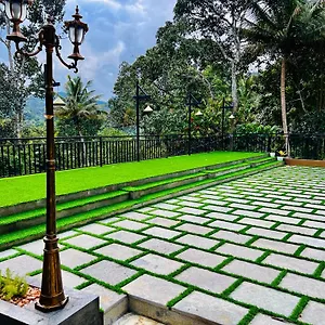 Blue Peaks Lodge Munnar